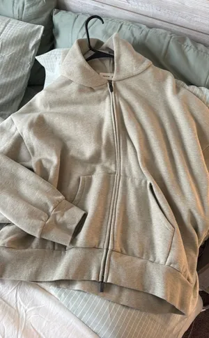 Essentials Fear of God thumbnail 1