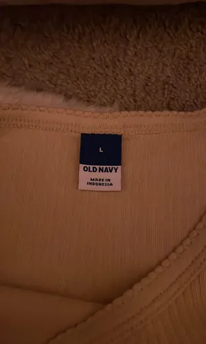 Old Navy tan t shirt thumbnail 3