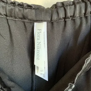 NWT Flora‎ Nikrooz Pajama Pants in Black thumbnail 4