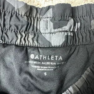 Women's Athleta Small Printed Mesh Racer‎ Run Short 4" Camo Gym Athletic thumbnail 2