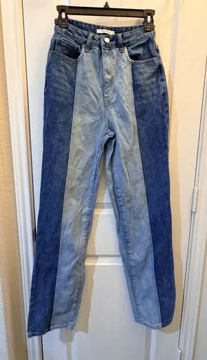 PacSun Two-Tone 90s Boyfriend Jeans Size 26 thumbnail 1