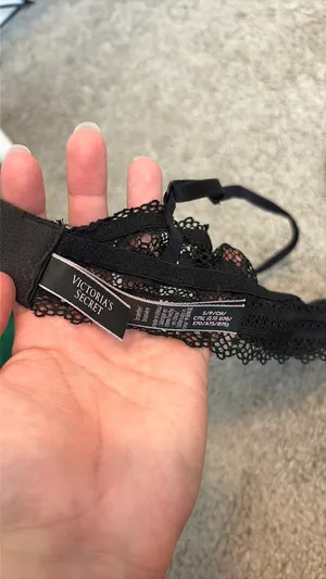 Victoria’s Secret bralette thumbnail 4