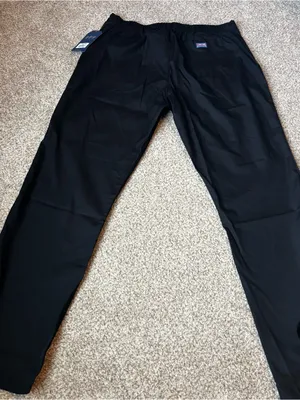 NEW Cherokee Professionals Scrubs Set, Modern Classic Black Size M (run big!!) thumbnail 10