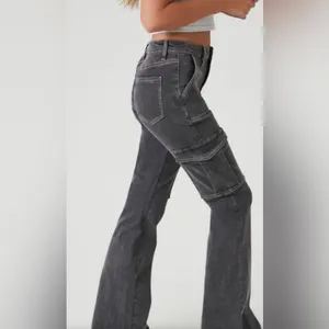 FOREVER 21 - Cargo Flare Jeans- Acid Washed Black Size 31 thumbnail 3