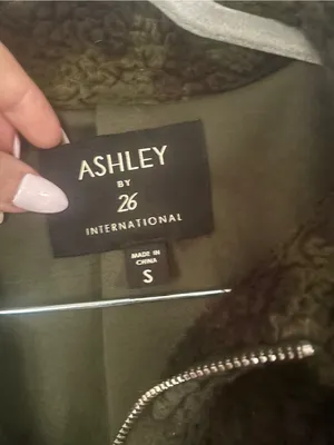 ASHLEY By 26 International Olive Green Faux Sherpa Jacket thumbnail 3