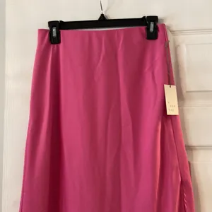 A New Day Elegant Pink Maxi Skirt size S length 30” waist 28”elastic brand new thumbnail 2