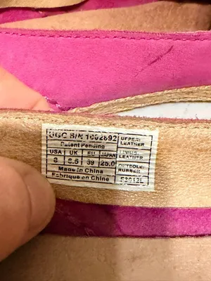 UGG Australia Women's Marrah Hot Pink Leather Suede Moccasin Flats Size 8 thumbnail 4