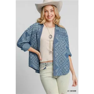 ✨NWT Umgee Paisley Print Denim Shirt Jacket thumbnail 3
