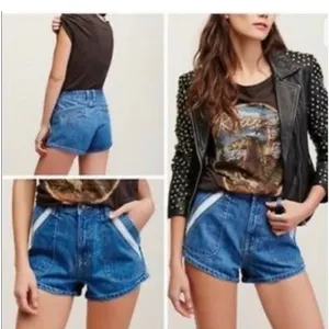 Free People Sweet‎ Surrender Denim Shorts Size 30 thumbnail 2