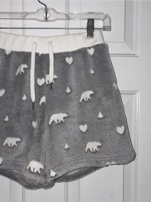 NWT dylan Gray Plush Bear & Heart Print Lounge PJ Shorts thumbnail 2