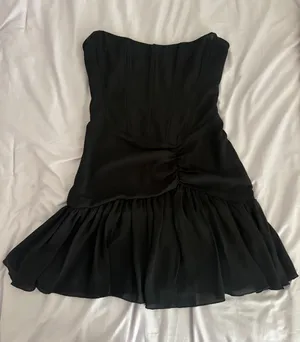 White Fox Boutique corset strapless dress thumbnail 1