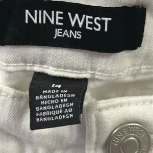 Nine West White Chrystie Stretch Denim Capri Jeans Womens Plus Size 14 thumbnail 8