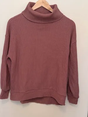 Gap mauve waffle knit loose fit turtleneck sweater thumbnail 3