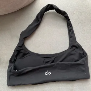 ALO Softsculpt Feel The Heat Halter Bra Black S thumbnail 4