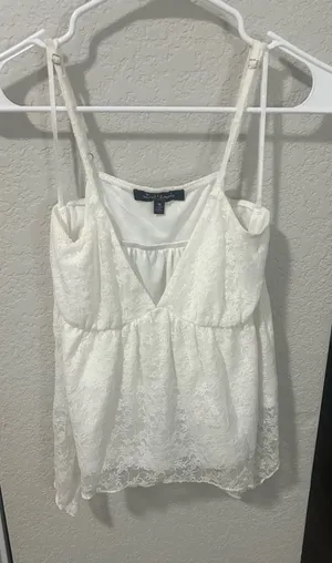White Flowy Tank Size M thumbnail 1
