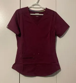 Scrub Star Women’s Size Small Wine Color Scrub Top NWOT thumbnail 1