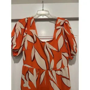 BTFM Orange White Floral Maxi Dress Size Medium Resort Tropical Modest Cruise thumbnail 2