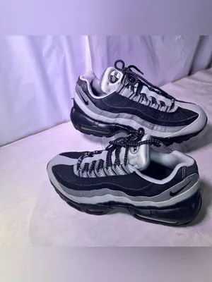 Nike womes 's Black & Gray Mesh Air Max 95 Sneakers thumbnail 3