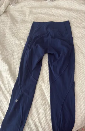 Lululemon leggings  thumbnail 2
