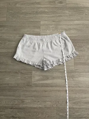 Hollister Flannel Ruffle Shorts - large thumbnail 4
