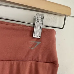 Gymshark Women’s XS Pink Leggings thumbnail 2