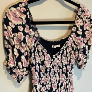 Abercrombie & Fitch Floral Puff Sleeve Midi Dress - size XS thumbnail 4