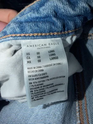 American Eagle Mom Jeans thumbnail 4