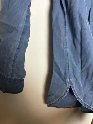 Old Navy Chambray Blue Classic Button-Front Long Sleeve Shirt thumbnail 5