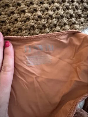 TJ Swim Brown textured underwire top and high waisted bottom bikini set thumbnail 6