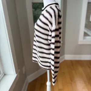 Everlane Cocoon Crew in Ivory Black Pink Stripe Alpaca Wool Sweater Size XS thumbnail 2