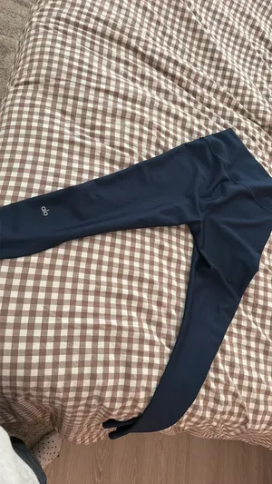 Alo Yoga Leggings High-Waisted Yoga thumbnail 4