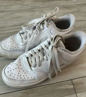 Nike Sneakers Women's 8 Triple White Court Vision Low Leather Casual Sporty thumbnail 4