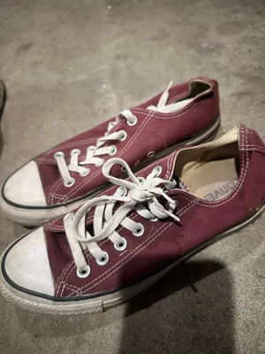 maroon converse thumbnail 2