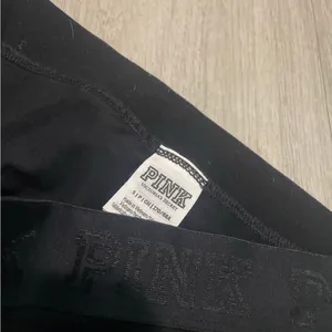 Victoria's Secret PINK Black Leggings thumbnail 2