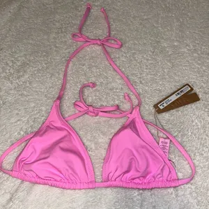 SKIMS signature swim bikini top in taffy. sold out on website! NWT! thumbnail 1