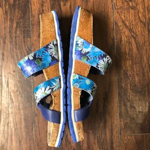Papillio Birkenstock Blue Floral Tropical Garden Slides Sandals Criss Cross Double Triple Band #Boho #Beach #Vacation #Summer #Resort Women 7 Size 38 thumbnail 2