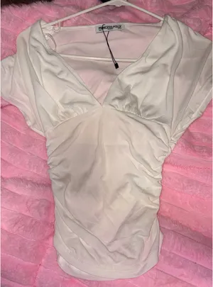 Mattey Cinched V Neck Top White thumbnail 2
