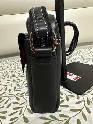 Longchamp Black Leather Shoulder Bag with Contrast Stitching thumbnail 6