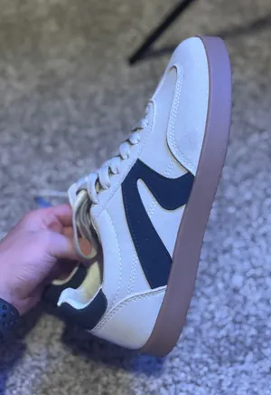 Casual sneakers White Size 7 thumbnail 1