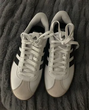 Adidas Women’s Shoes thumbnail 1