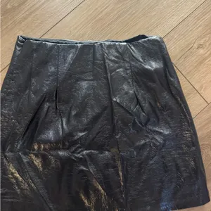 Abercrombie & Fitch Leather Black Mini Skirt Willing to accept offers!!! thumbnail 2
