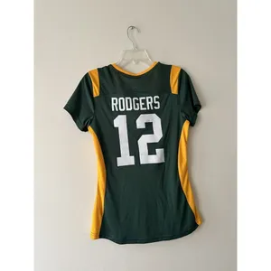 Green Bay Packers NFL Majestic Women's Short Sleeve Shirt Size Medium NWT thumbnail 7