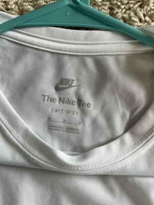 Nike Dri-Fit Long Sleeve Shirt thumbnail 2