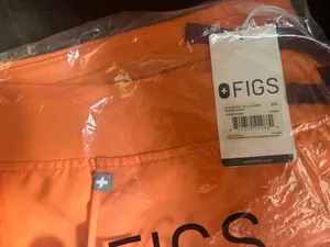 FIGS Scrub Top and pants thumbnail 2