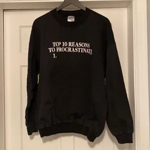 Vintage ‘procrastination’ black graphic print crewneck sweatshirt, size XL thumbnail 1
