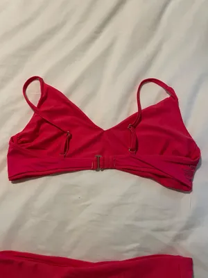 Quince Italian V-Neck Bikini Top thumbnail 3