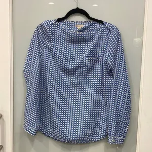GAP Women's Blue and White Checkered Print Blouse Long Sleeve Work Top Sz Small thumbnail 1