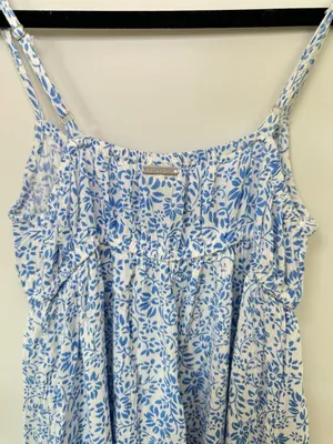 Billabong Blue and White Floral Smocked Midi Dress Size XS thumbnail 5