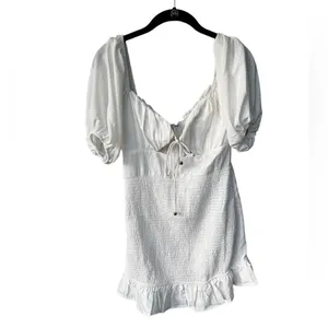 Selfie Leslie APEROL SPRITZ SHIRRED BODICE PUFF SLEEVE MINI DRESS WHITE M NWT thumbnail 2