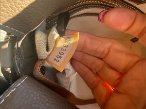 Dooney and Bourke sorrento satchel thumbnail 8